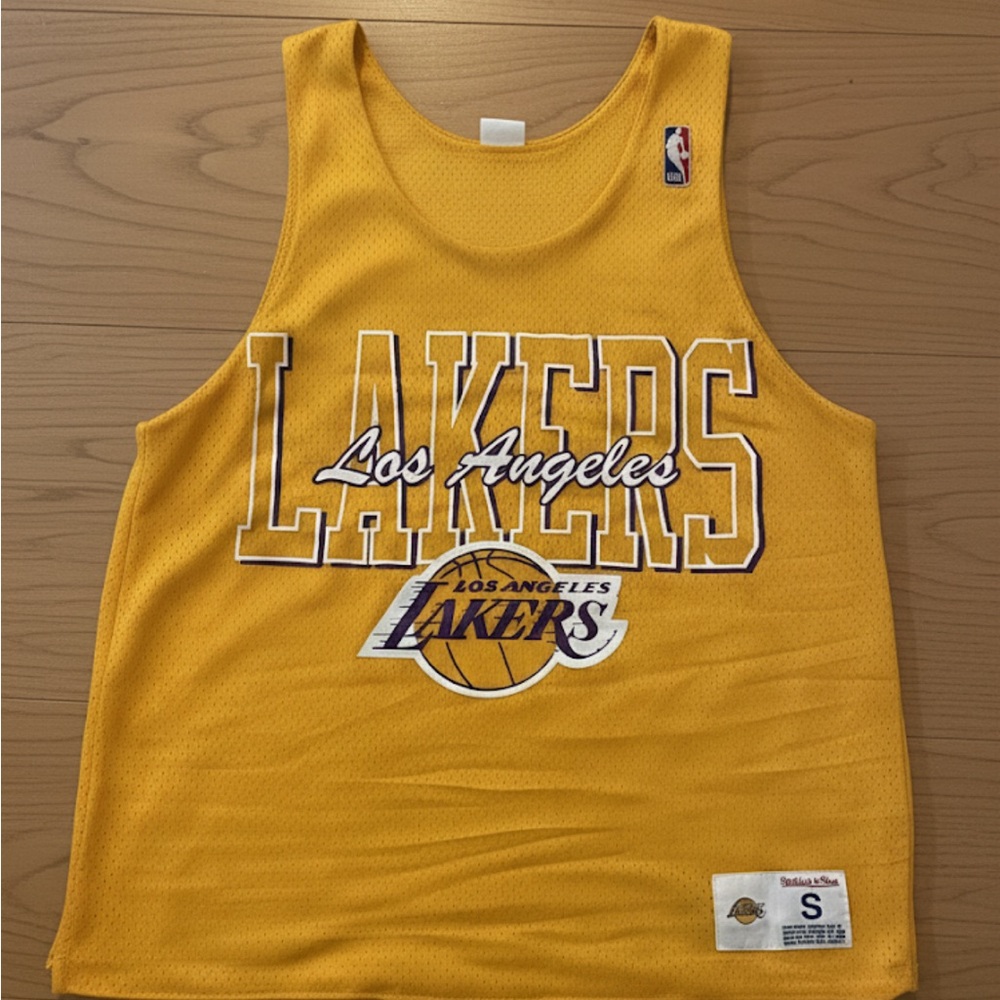 Mitchell & Ness Reversible Los Angeles Lakers Gold Tank